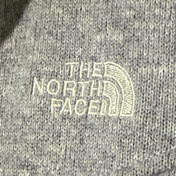 The North Face Women's Light Gray Ski Jacket - Picture 3 of 4